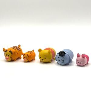 Disney Tsum Tsum Winnie the Pooh Lot of 5 Med & Large, EUC